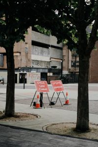 Que faut il mettre en place pour une signalisation temporaire de chantier routier ?